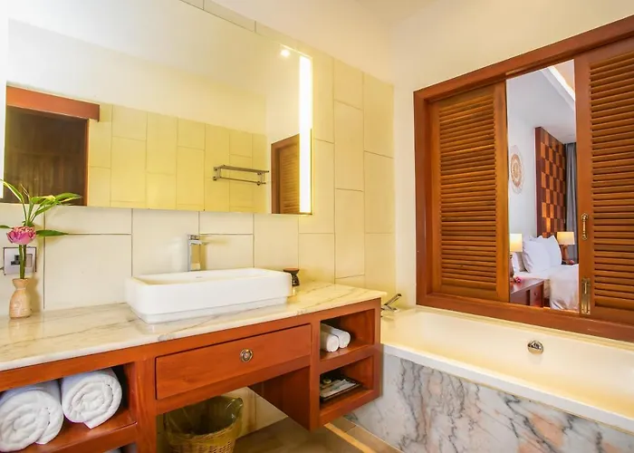 Mera Hotel 4*